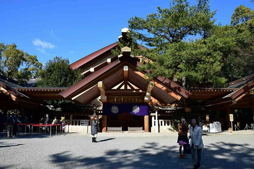 atsuta shrine, tourist places in japan